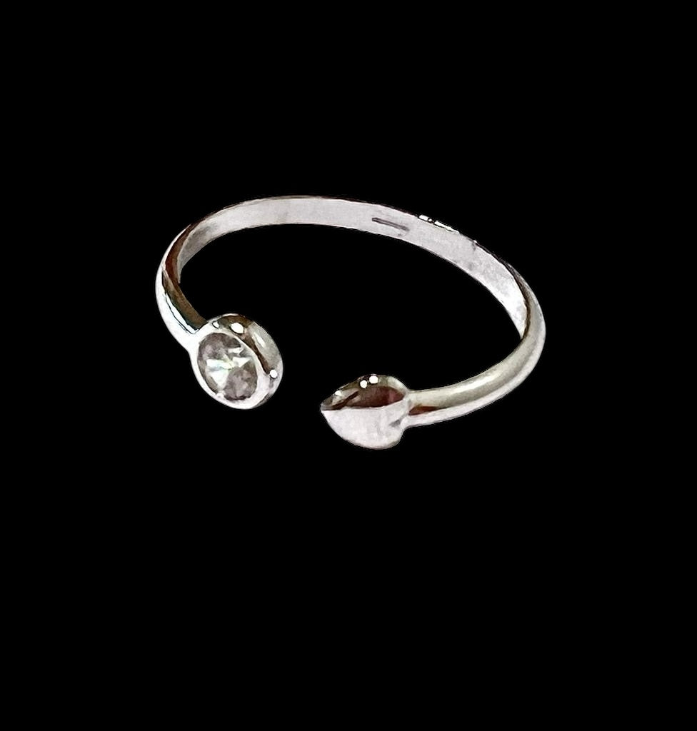 Solitaire Heart Ring in Silver