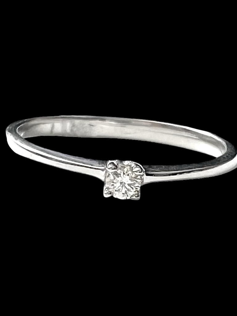 White Gold Solitaire Engagement Ring