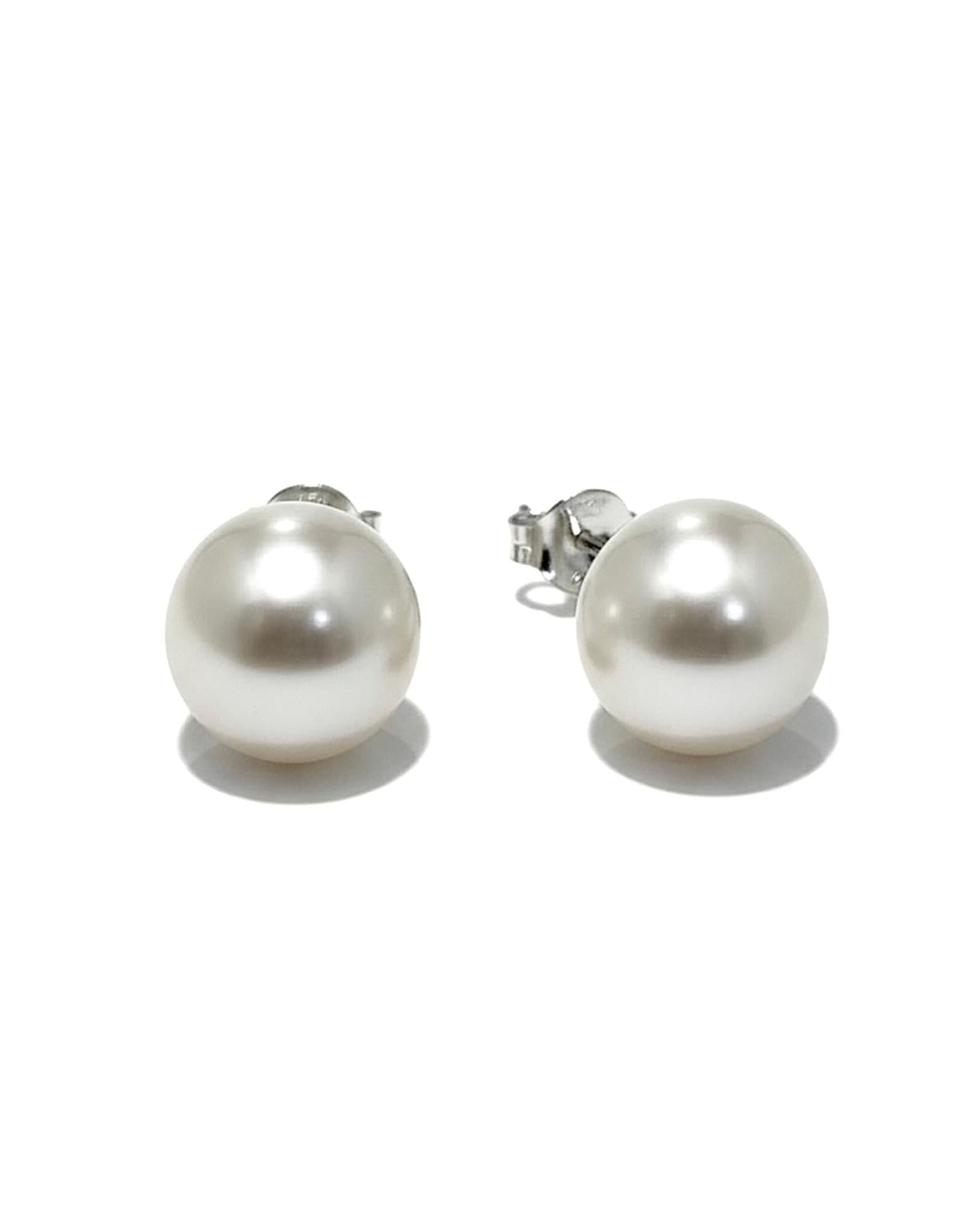 Earrings with Baroque Pearl in Silver