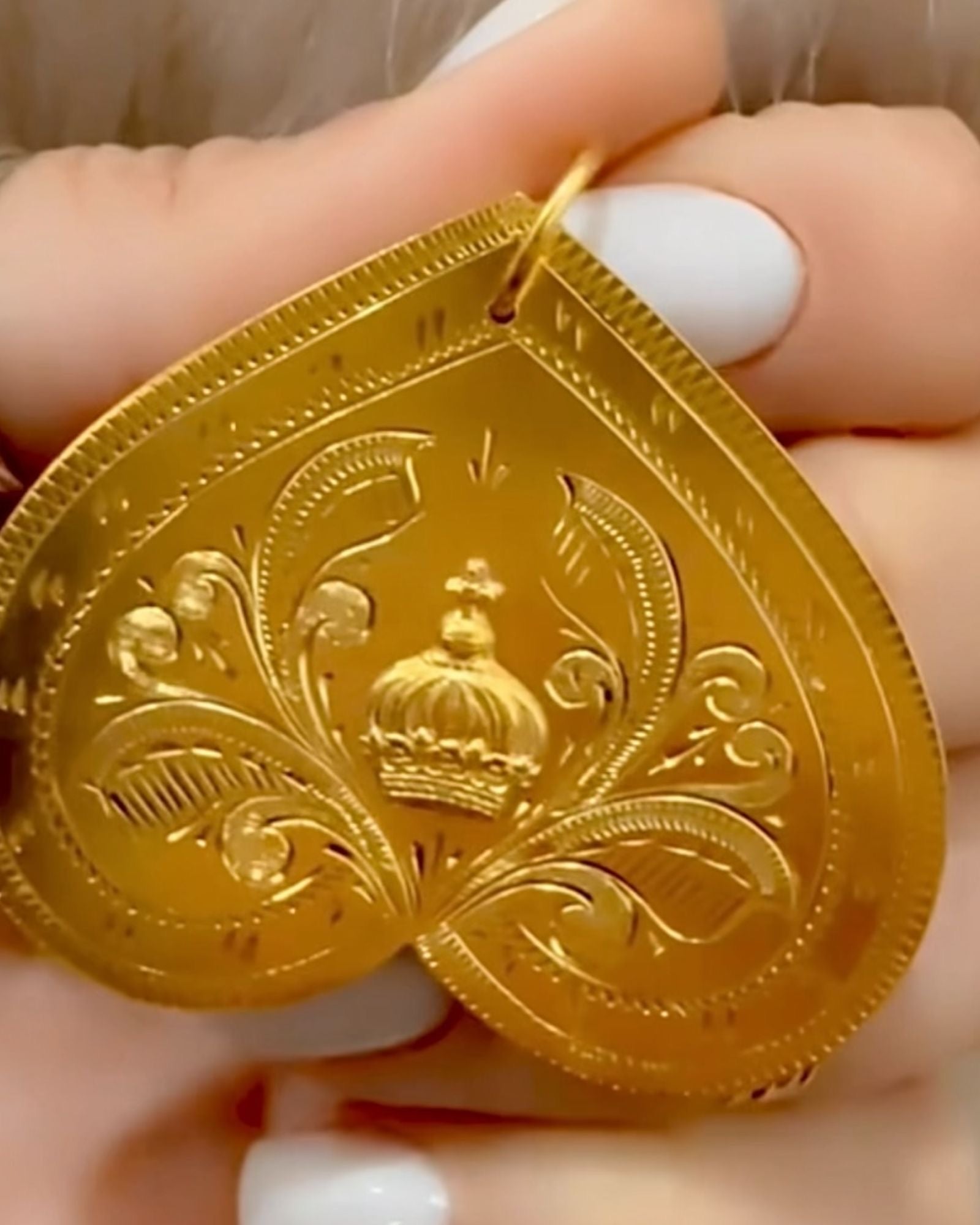 Medalha Borboleta em Prata Dourada