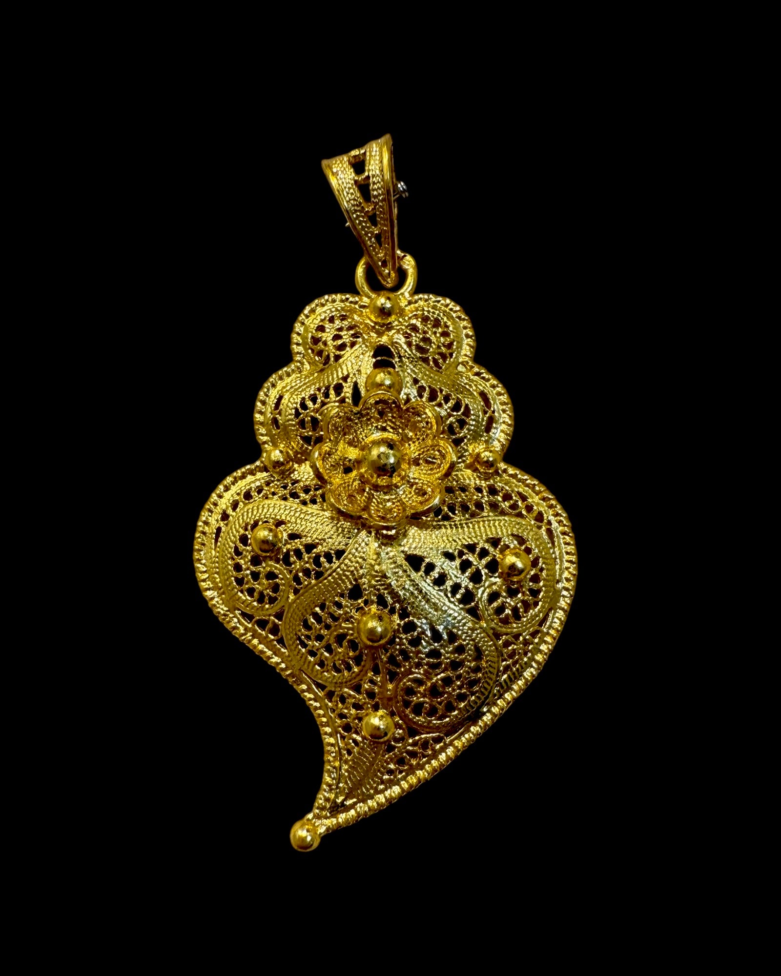 Viana Heart Necklace in Gold Plated Silver