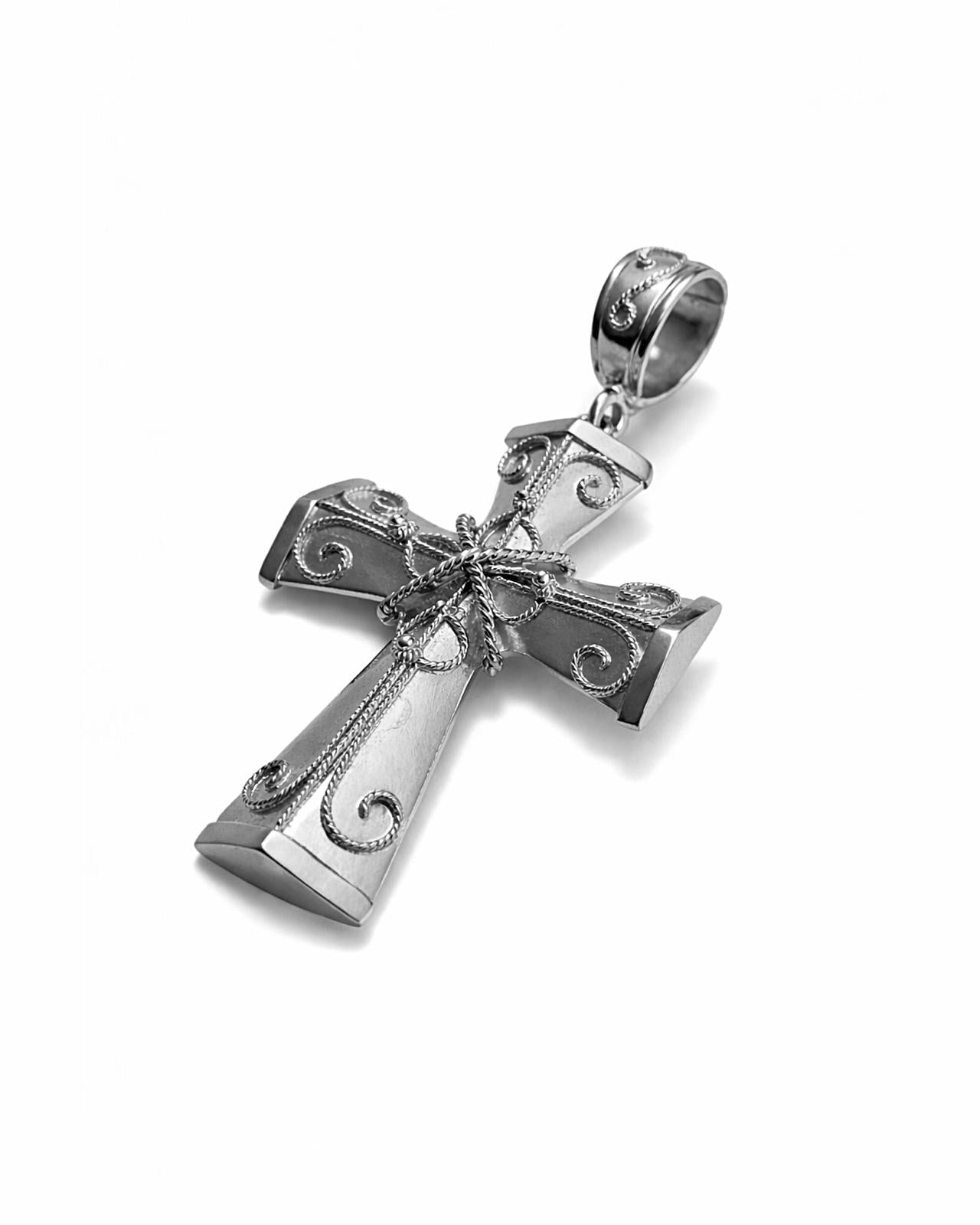 Medalha Cruz Trabalhada em Prata