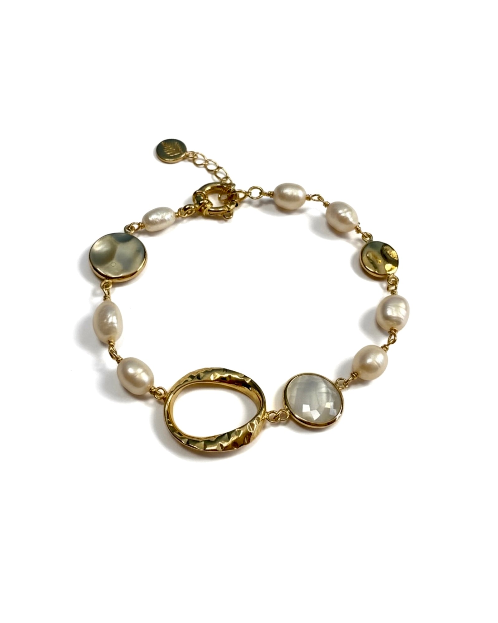 Pulseira de Pérolas com Argola em Prata Dourada e Pedra