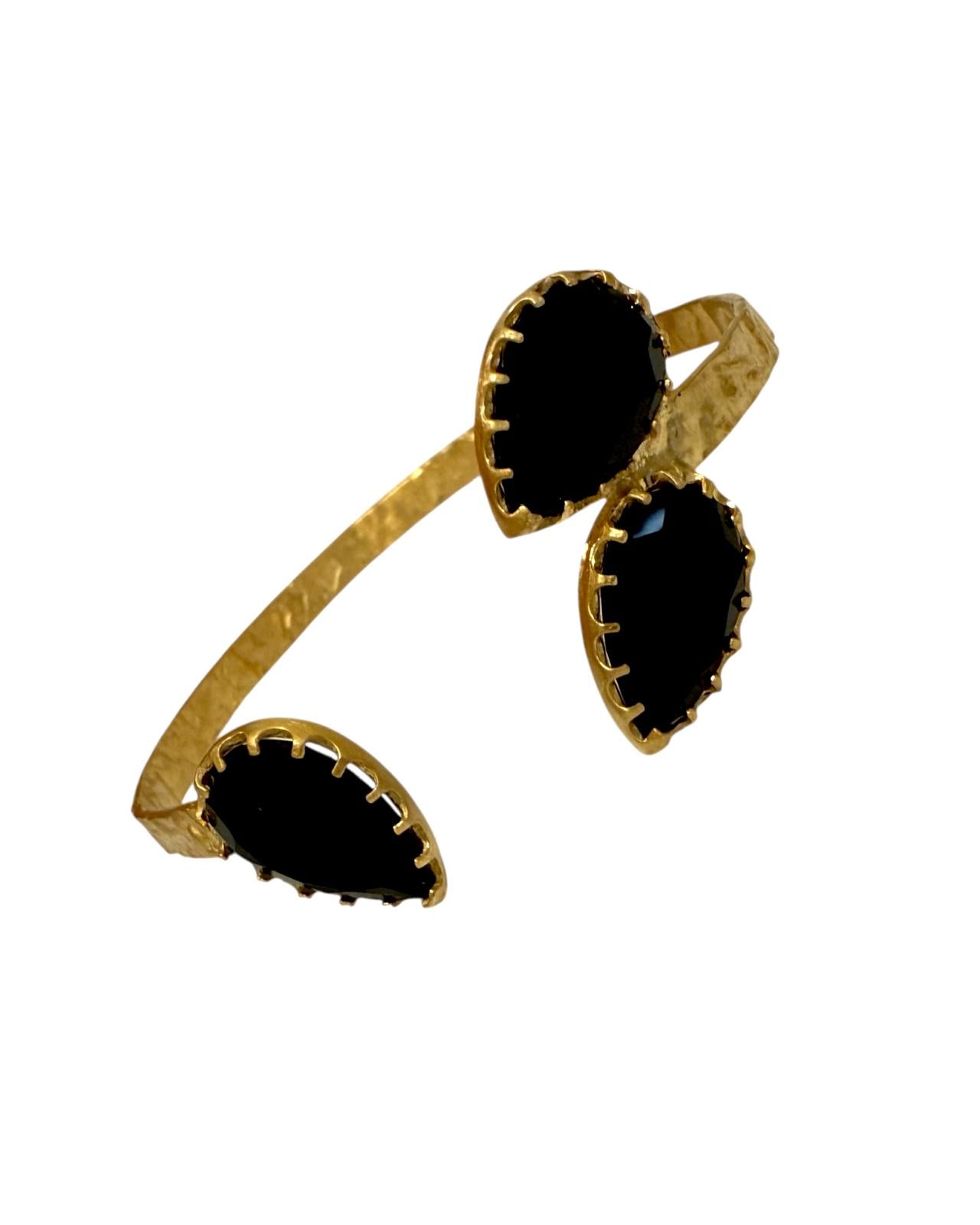 Pulseira Gotas Pretas em Prata Dourada
