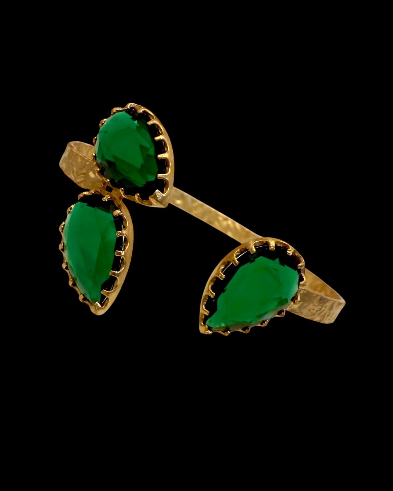 Pulseira Gotas Verdes em Prata Dourada