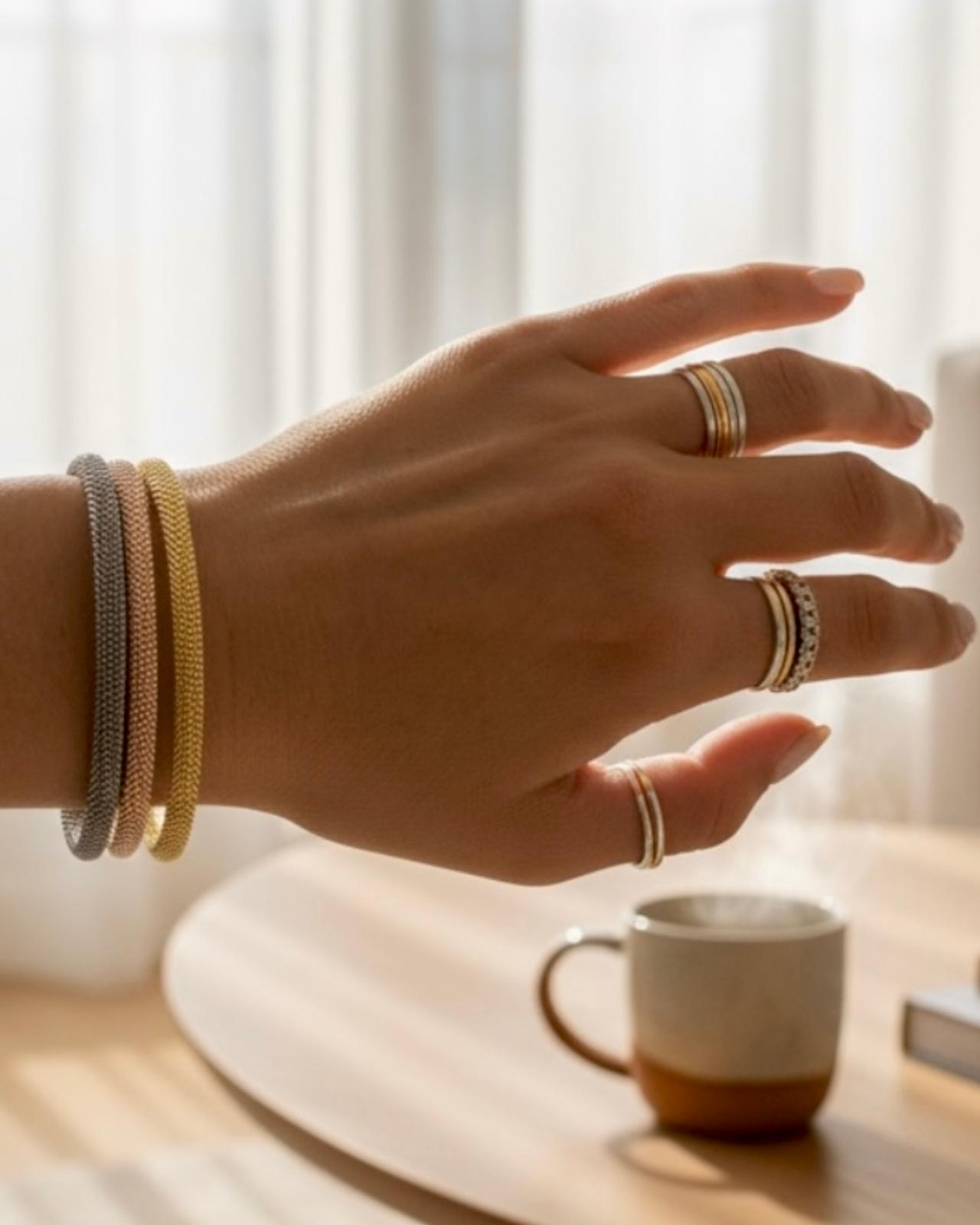 Pulseira Magnetique em Prata Dourada