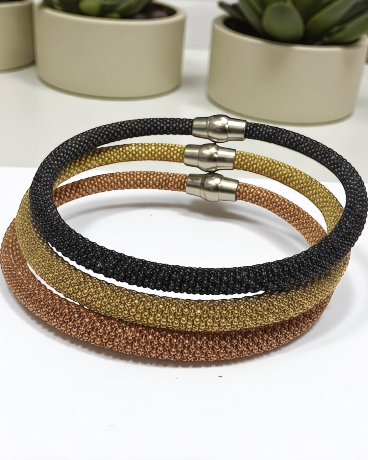 Pulseira Magnetique em Prata Dourada