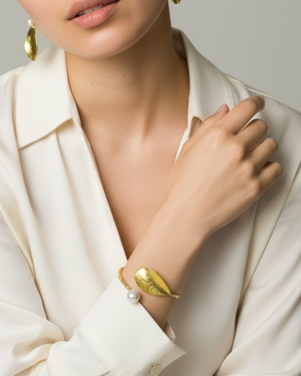 Pulseira em Prata Dourada com Pérola