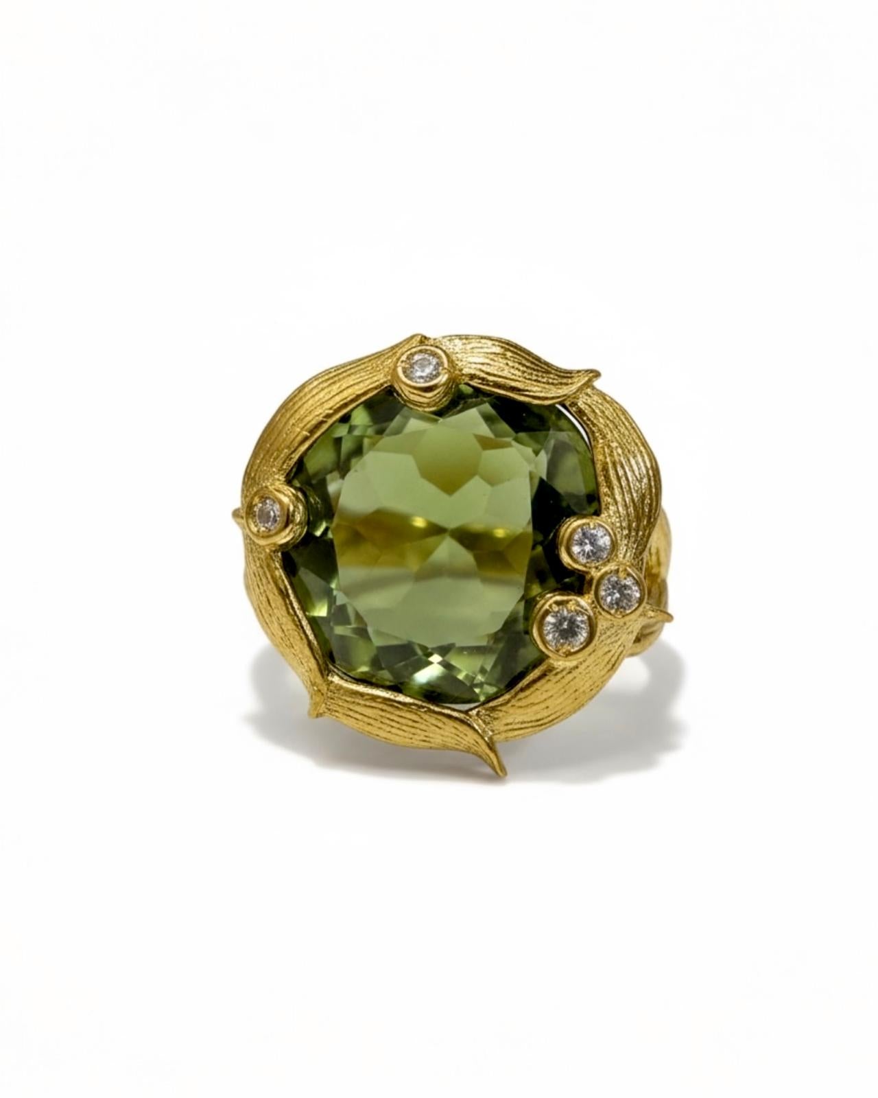 Green Ring in Gold-Plated Silver