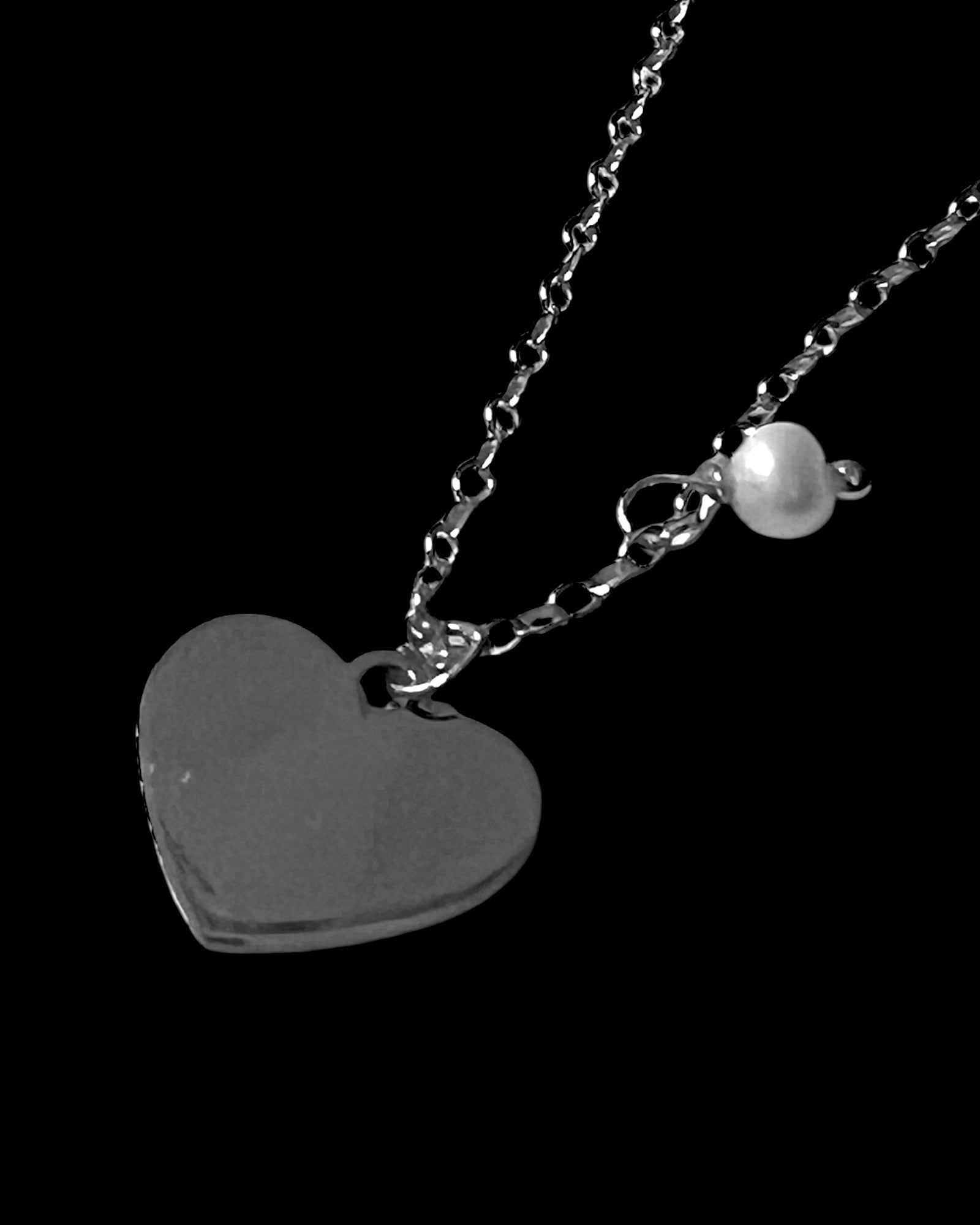 Heart Necklace with Pearl in Silver