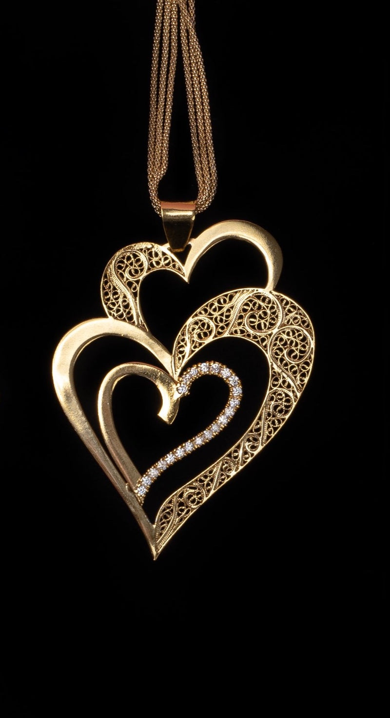 Medalha Coração Viana é Amor em Prata Dourada